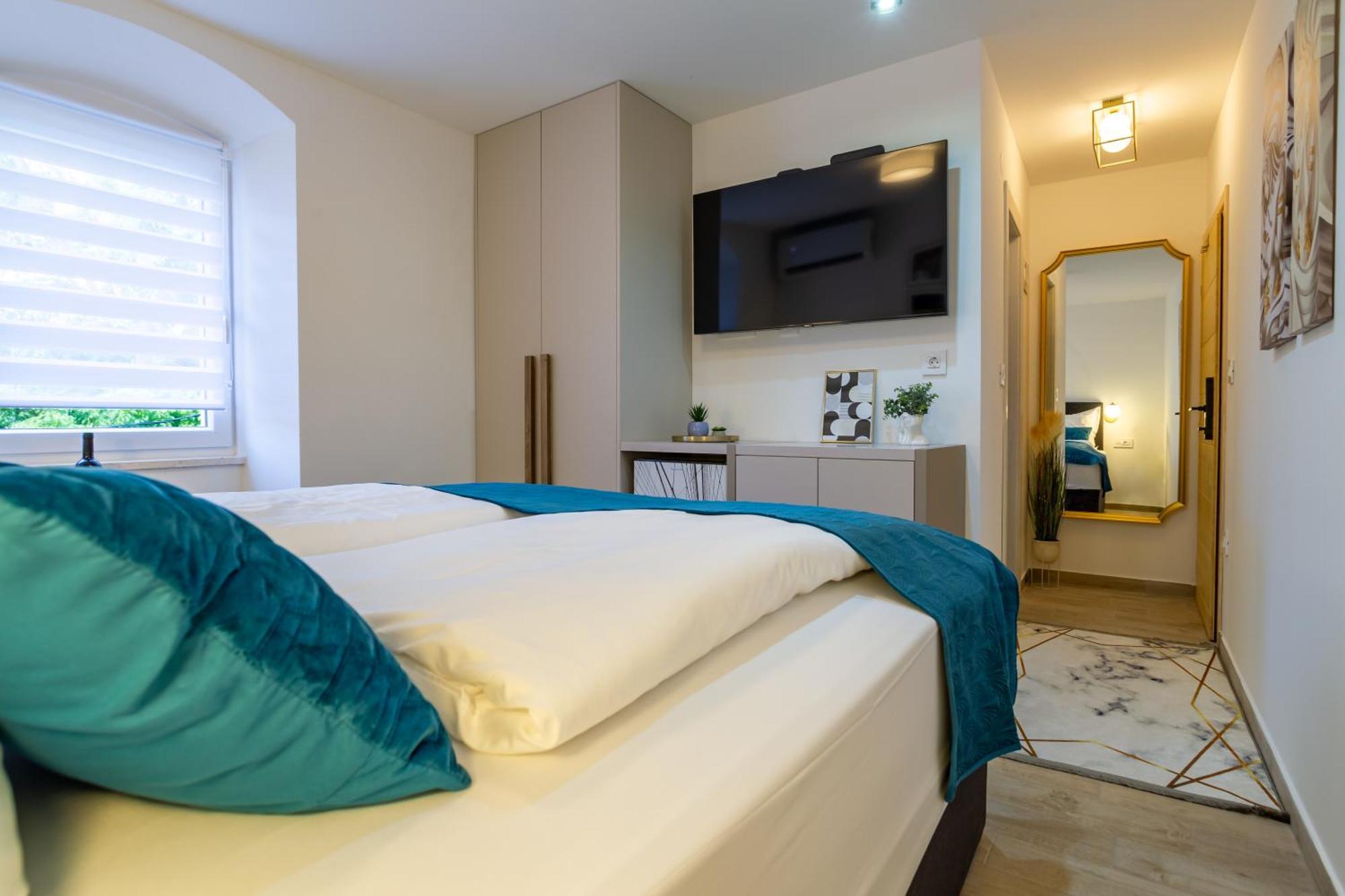 Luxury Lifestyle Rooms Сплит Экстерьер фото