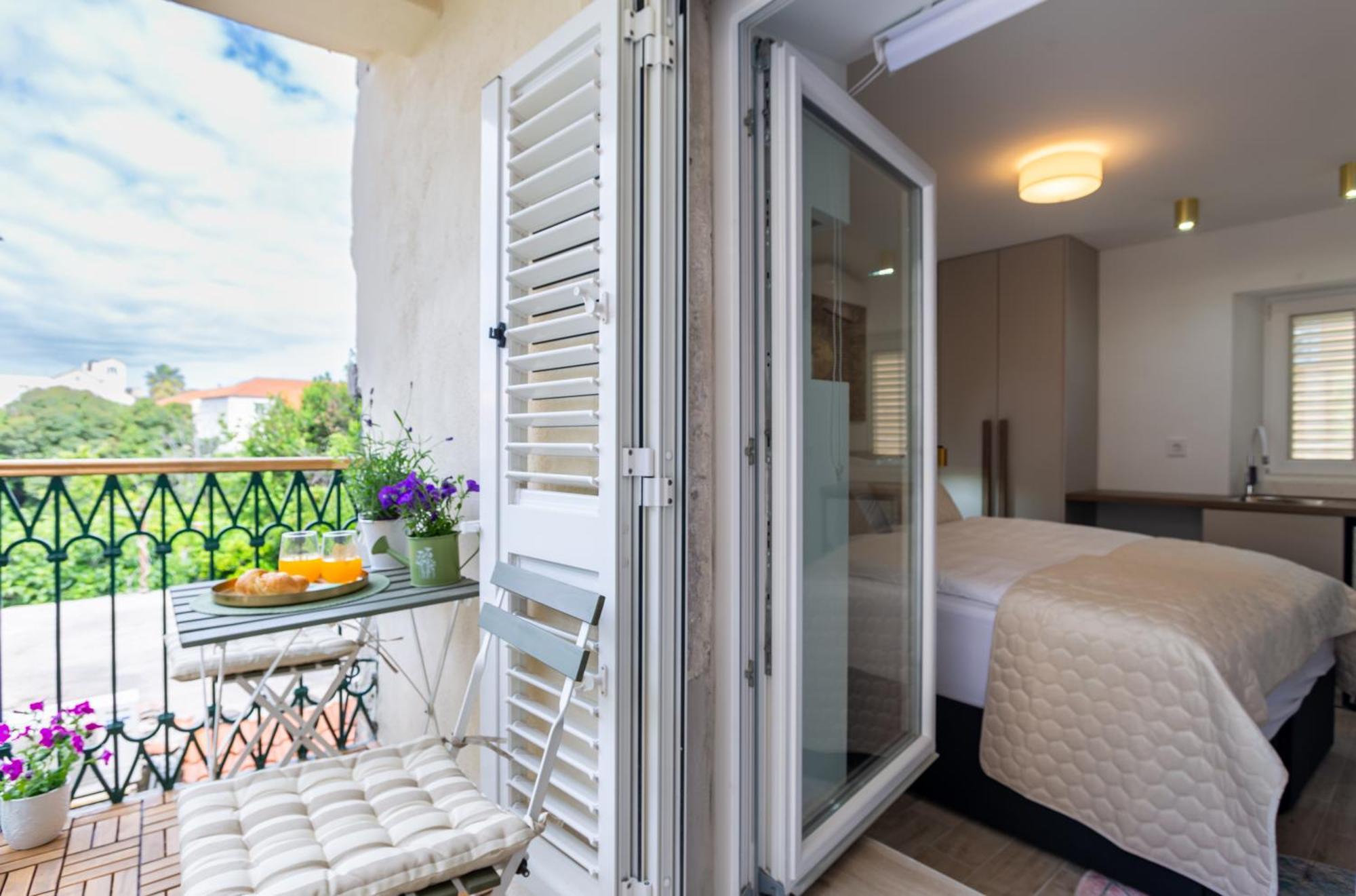 Luxury Lifestyle Rooms Сплит Экстерьер фото